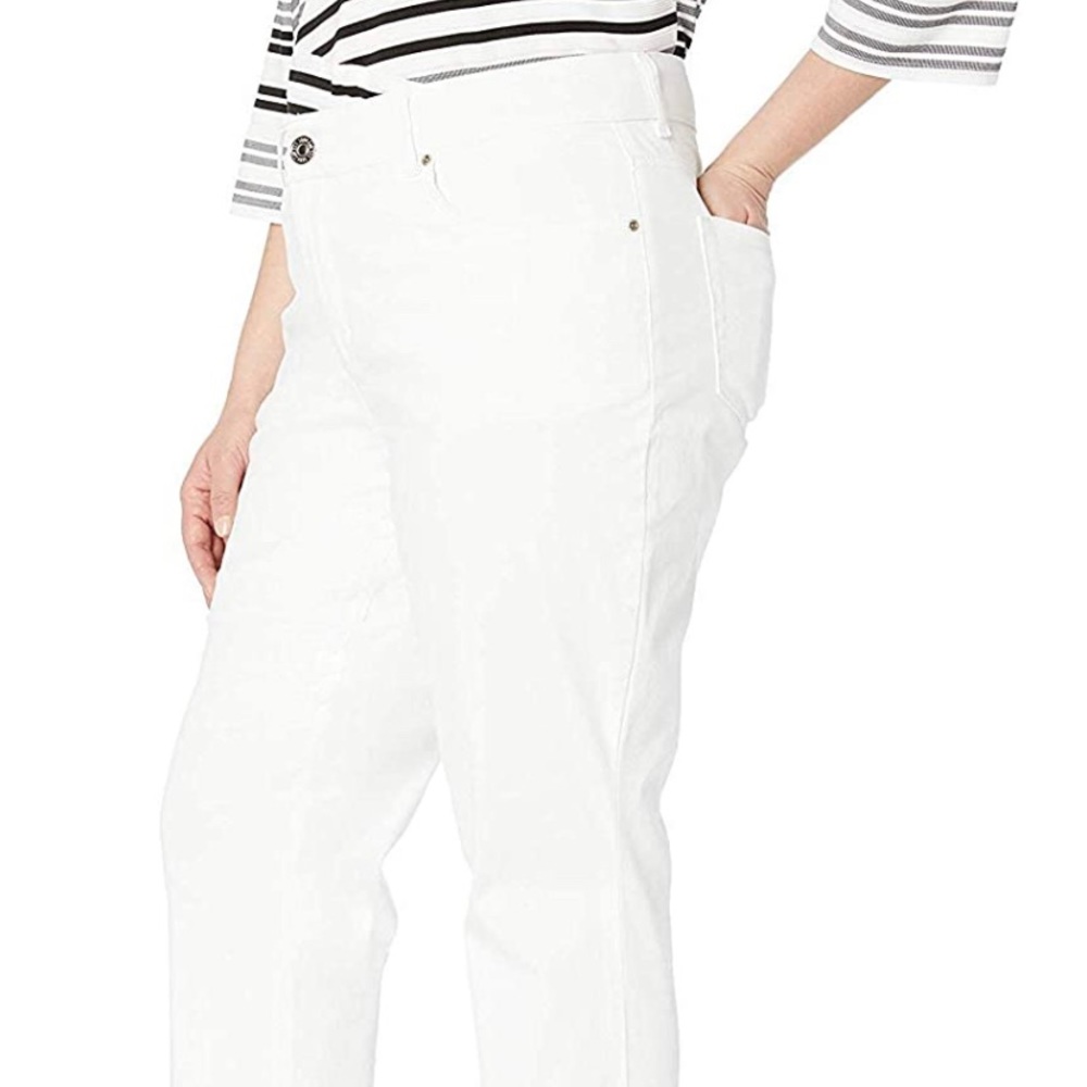 Lee Women's Plus Size Relaxed Fit Straight Leg Jean